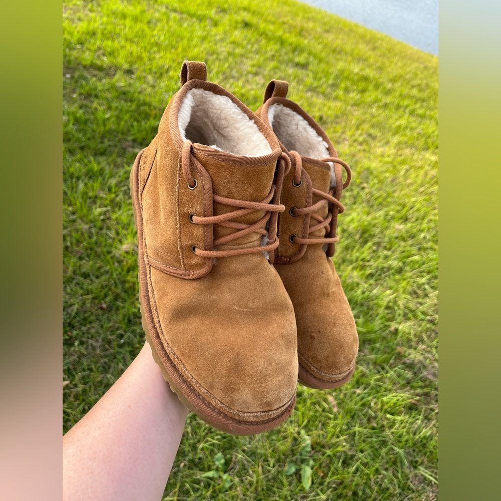 EUC UGG Mens Neumel Chukka Boot in Chestnut Size 10